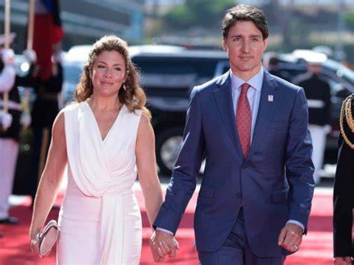 Sophie and Justin Trudeau posing with former US President Barack Obama and First Lady Michelle Obama in 2016