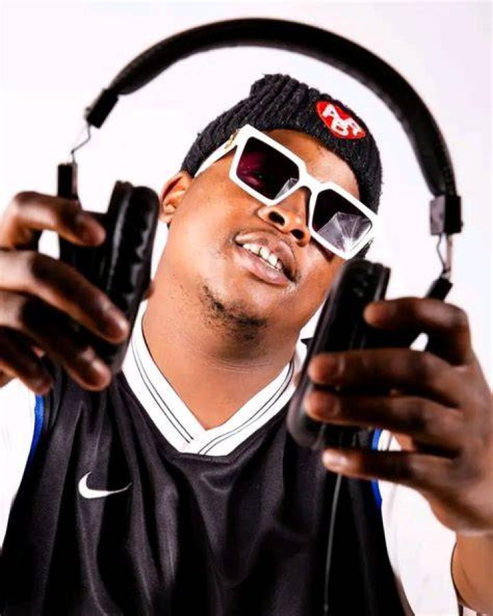 South African deejay and producer DJ Zinhle
