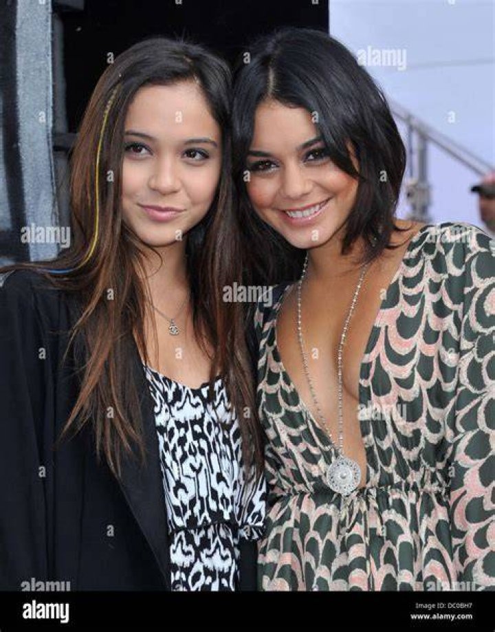 Stella Hudgens and her sister Vanessa Hudgens (Left)