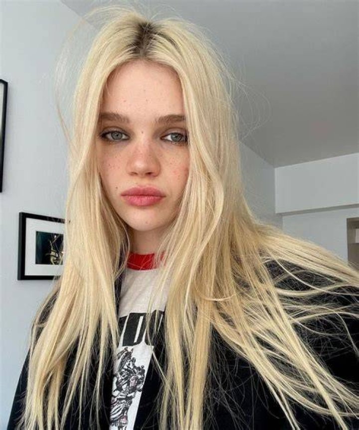 Stella Lucia in an Instagram selfie in March 2017