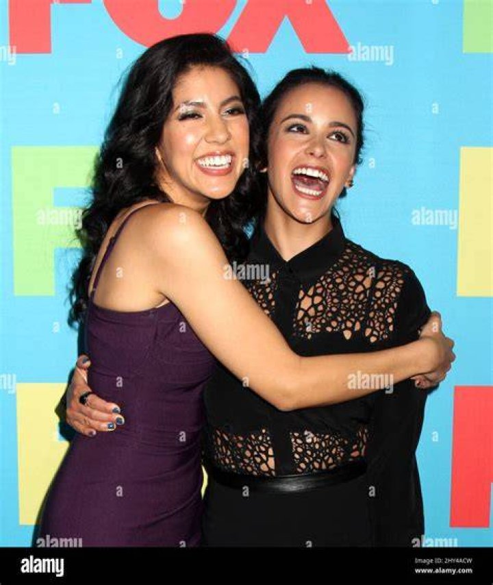 Stephanie Beatriz with Melissa Fumero in a car selfie in May 2018