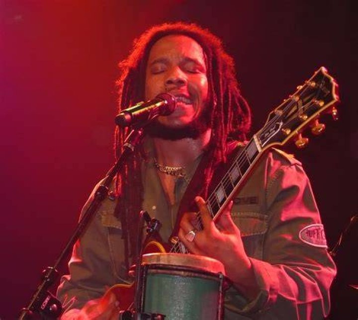 Stephen Marley performing in Vancouver in April 2007