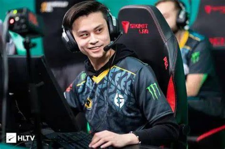 Stewie2K as seen in a selfie that was taken in April 2020