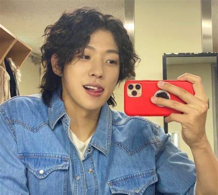 Sungyeol as seen while taking a selfie in September 2022