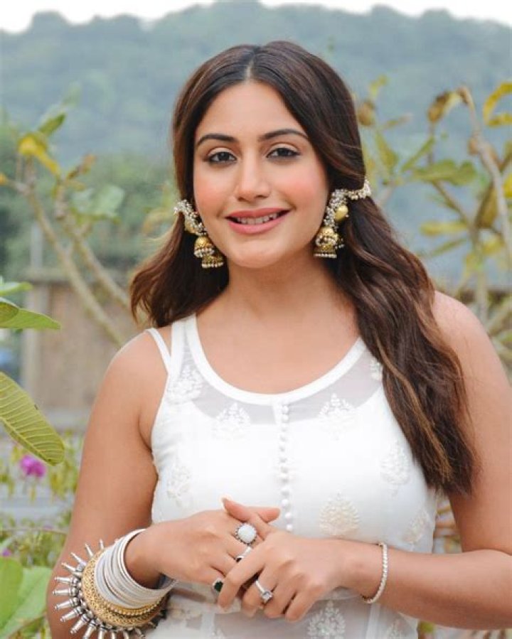Surbhi Chandna as seen in a selfie taken in Worli, Mumbai, Maharashtra in April 2019