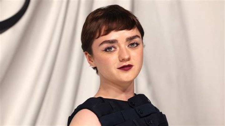 Syd (Left) and Maisie Williams as seen in September 2017