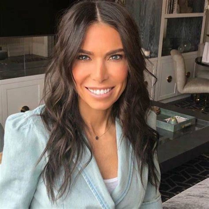 Tanya Zuckerbrot while filming a segment for ExtraTV in March 2018