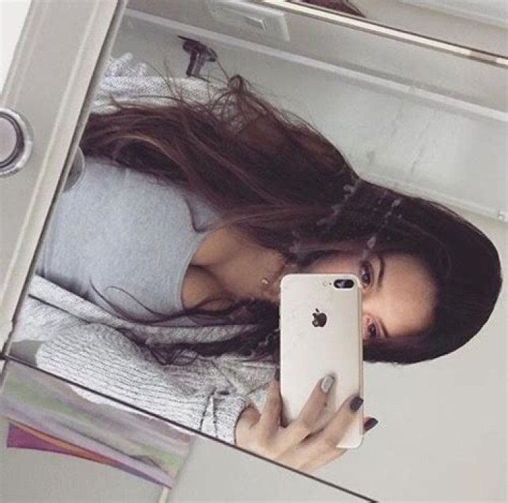 Taylor Alesia in a selfie in January 2018