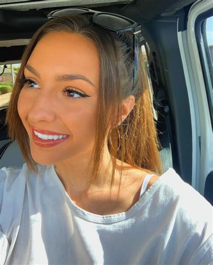 Taylor Alesia in an Instagram selfie as seen in November 2017