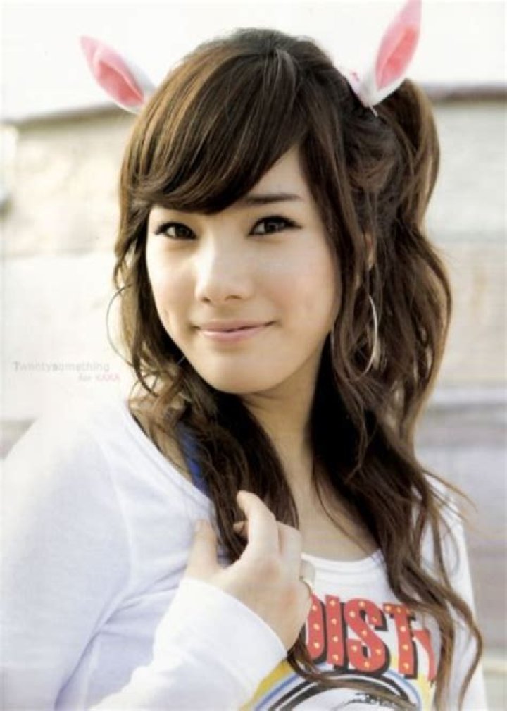 The South Korean singer Sunghee
