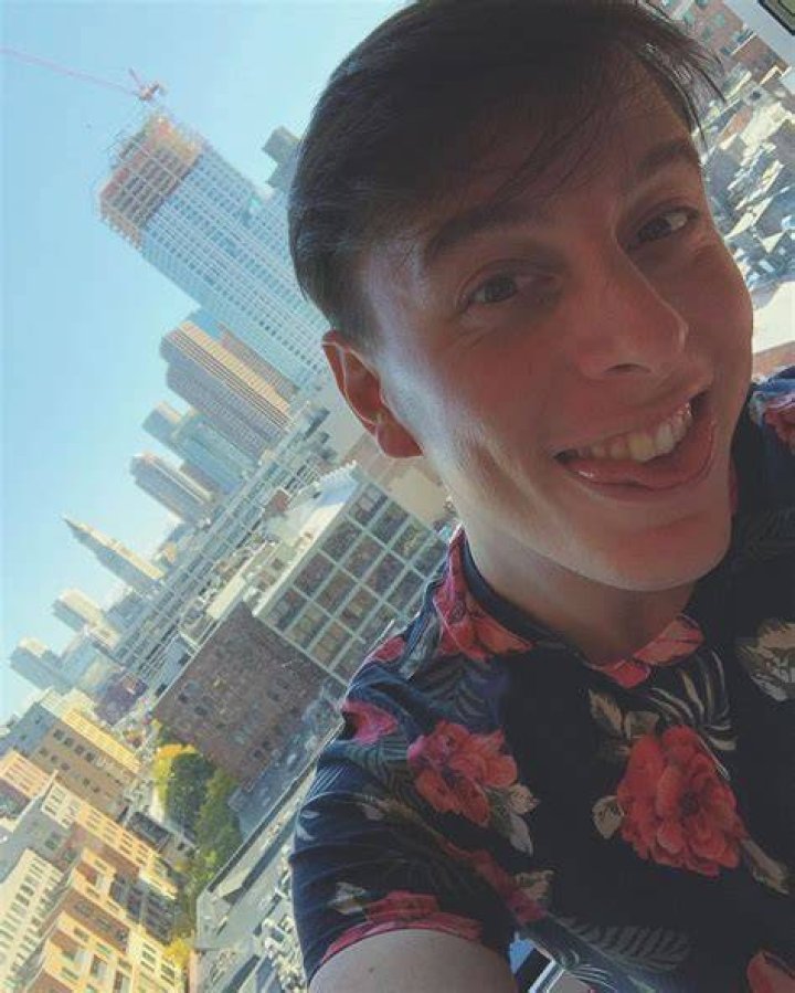 Thomas Sanders in a selfie in February 2018