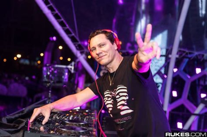 Tiesto as seen in May 2005