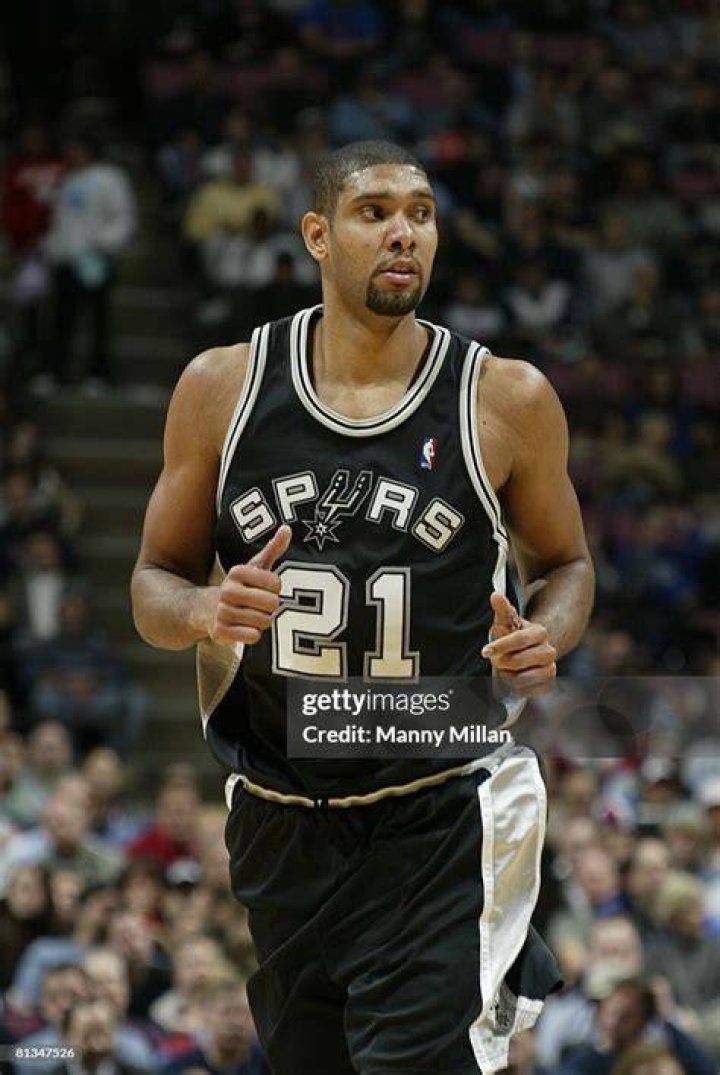Tim Duncan during a match against Washington Wizards on November 4, 2015 in Washington