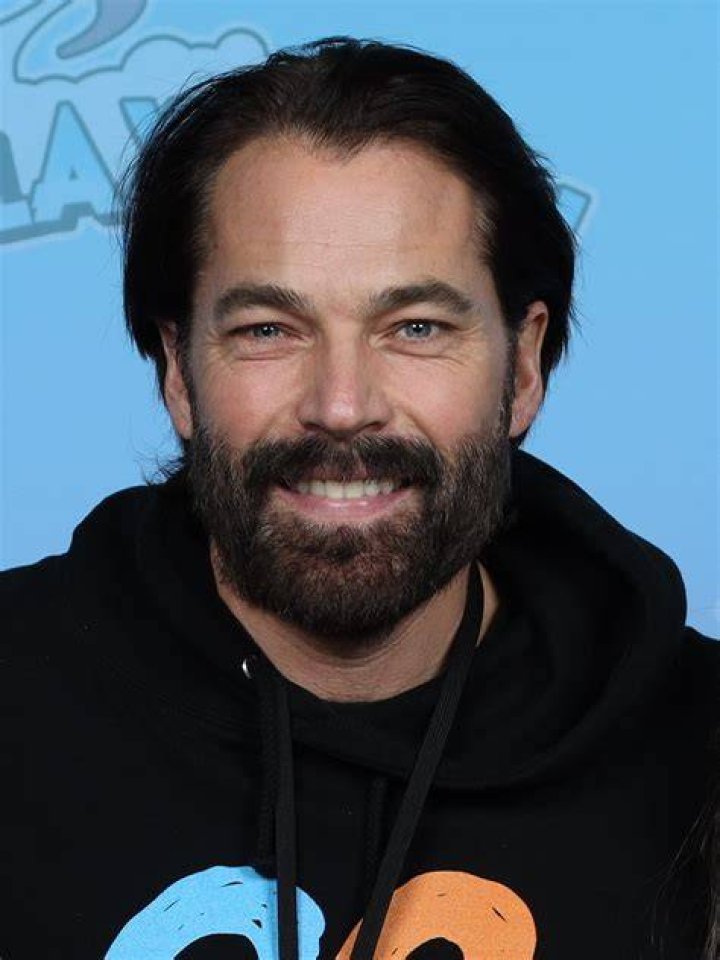 Tim Rozon as seen while posing for a picture alongside Alexz Johnson in February 2008
