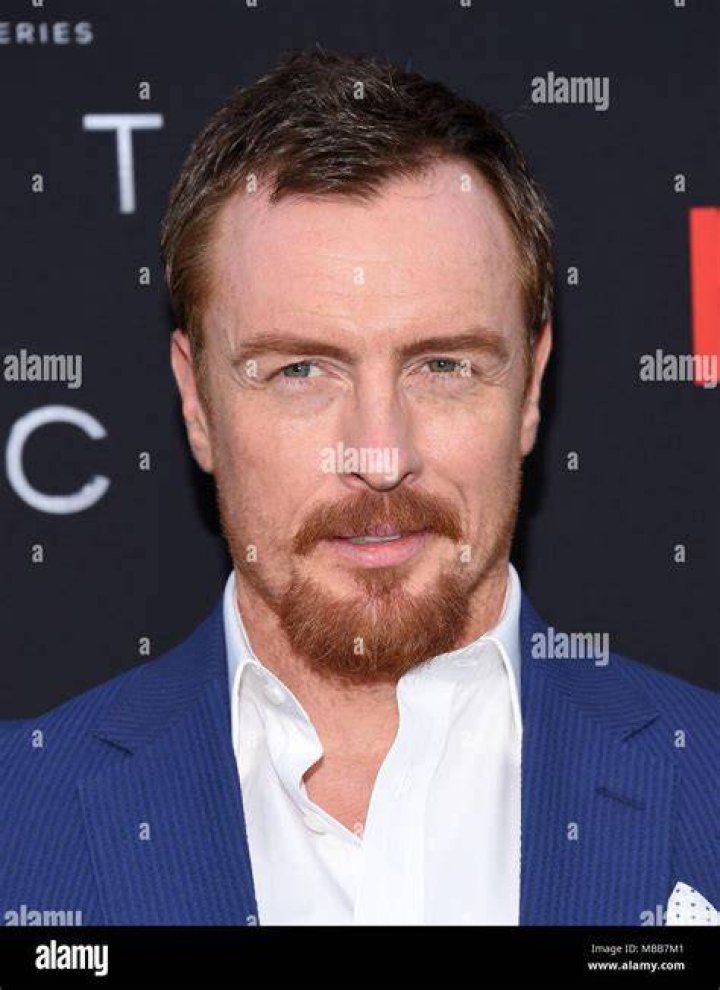 Toby Stephens at the 2018 WonderCon