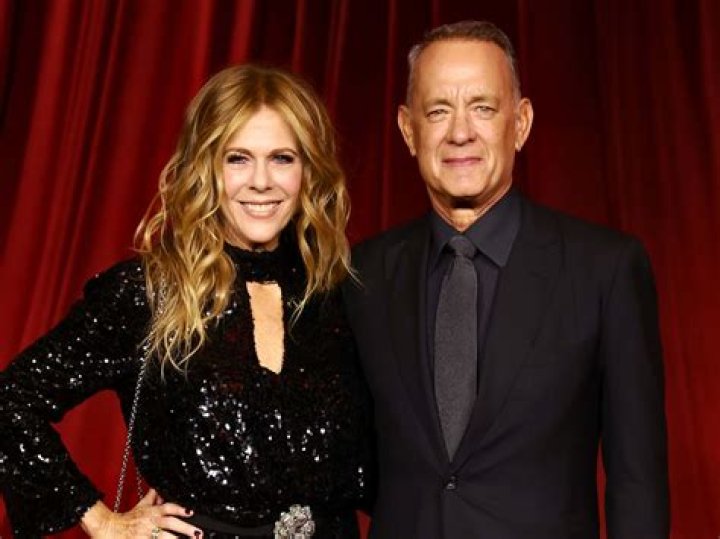 Tom Hanks and Rita Wilsonards.