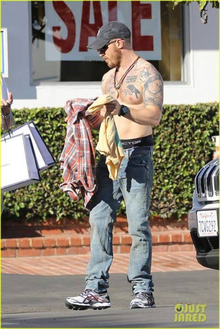 Tom Hardy tattooed body