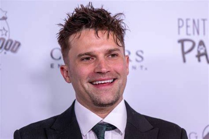 Tom Schwartz as seen while smiling in a selfie in November 2017