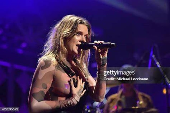 Tove Lo hot