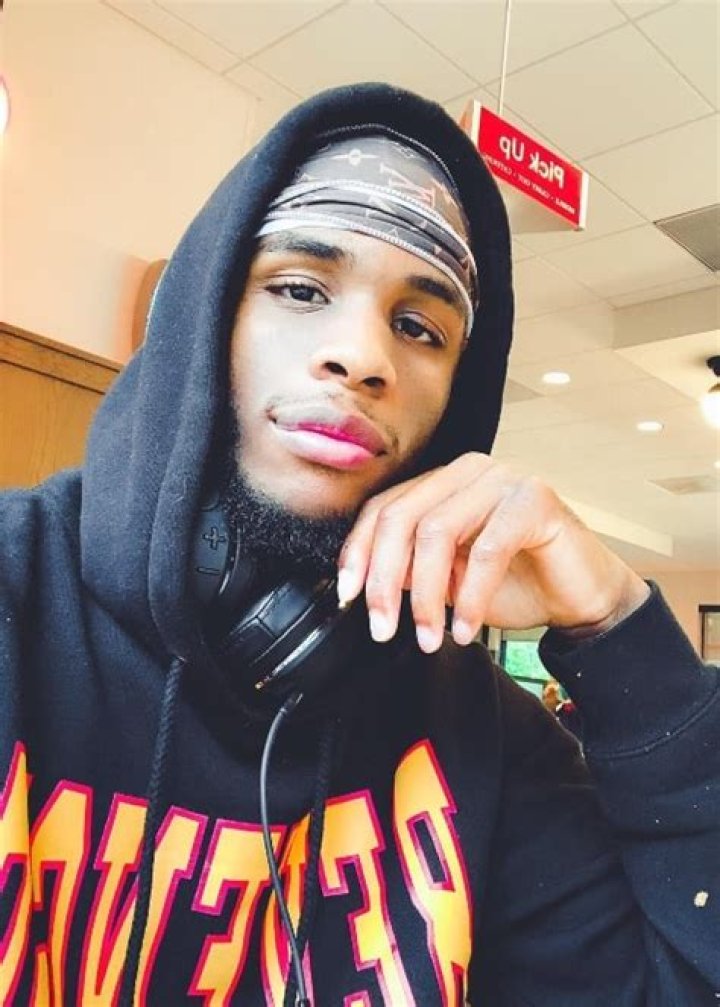 Trey Traylor as seen while taking a mirror selfie in November 2018