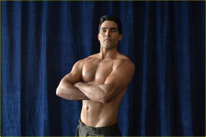 Tyler Hoechlin shirtless body