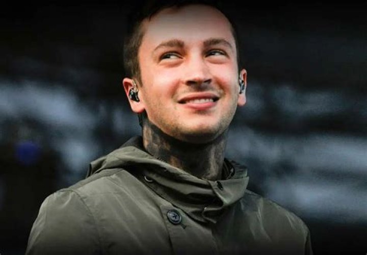 Tyler Joseph at the American Music Awards in November 2016