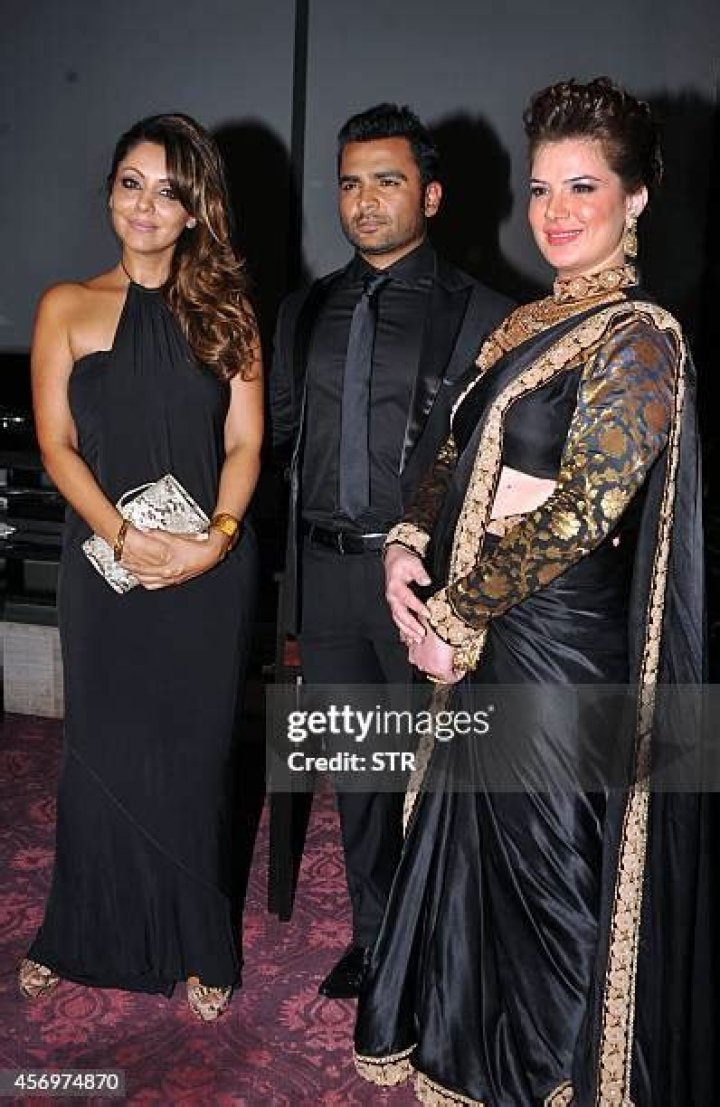 Urvashi Rautela at Sachin Joshi's Diwali bash in 2016
