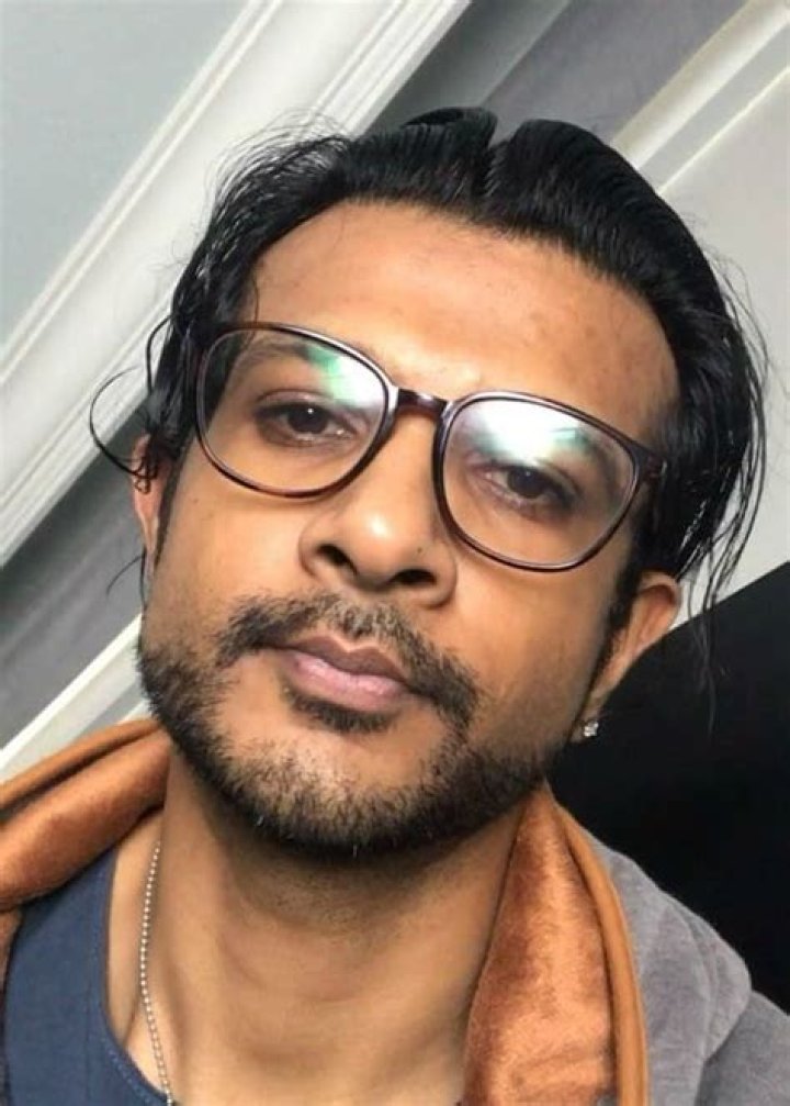 Utkarsh Ambudkar in a selfie with his dog as seen in November 2017