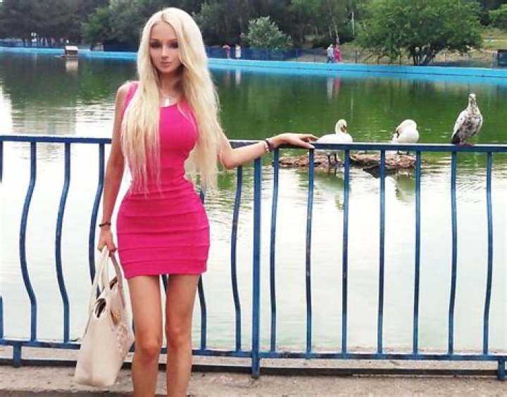 Valeria Lukyanova hot