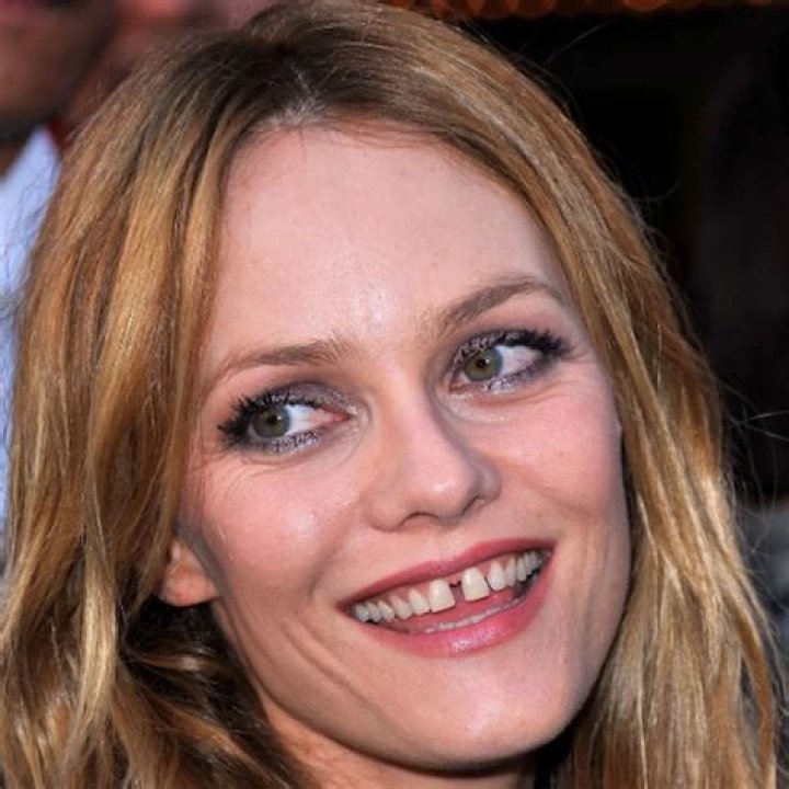 Vanessa Paradis Gapped Tooth