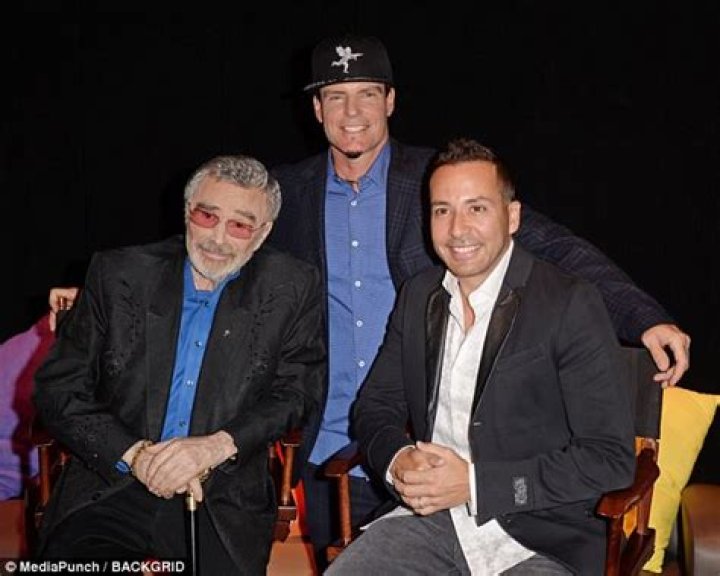 Vanilla Ice and Burt Reynolds posing in April 2018