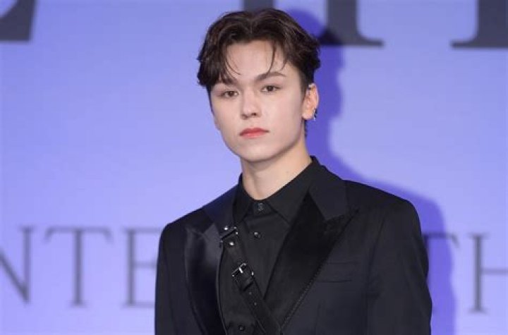 Vernon as seen at the Incheon International Airport in 2019