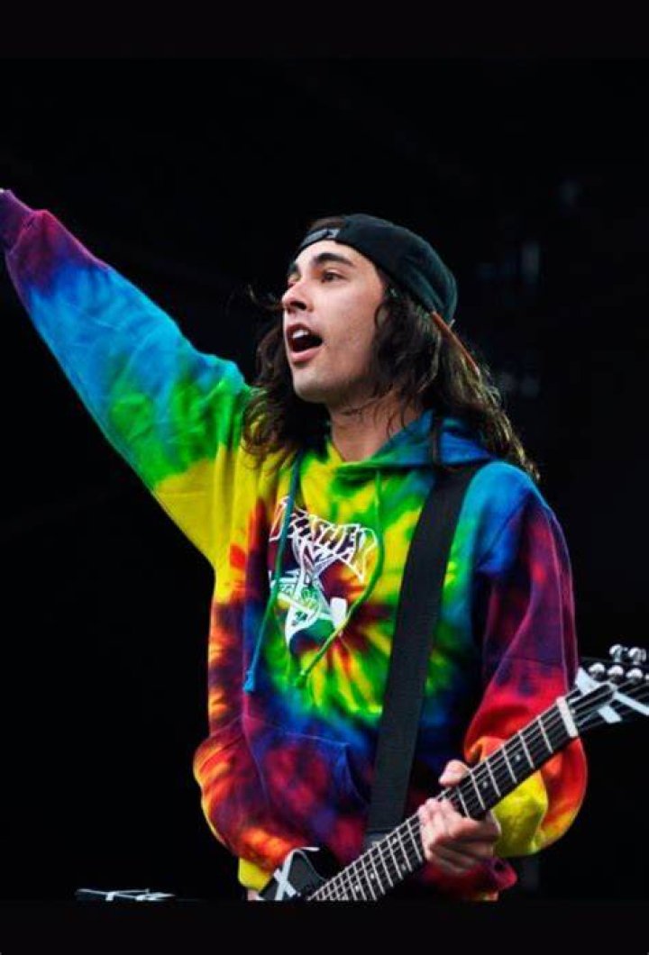Vic Fuentes performing at his band&rsquo;s concert