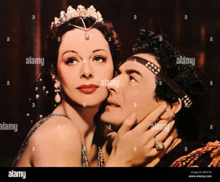 Victor Mature and Hedy Lamarr as seen in 'Samson and Delilah' (1949)