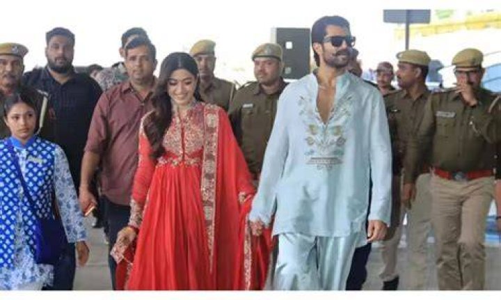 Vijay Devarakonda as seen in a picture taken with Keerthy Suresh in May 2018