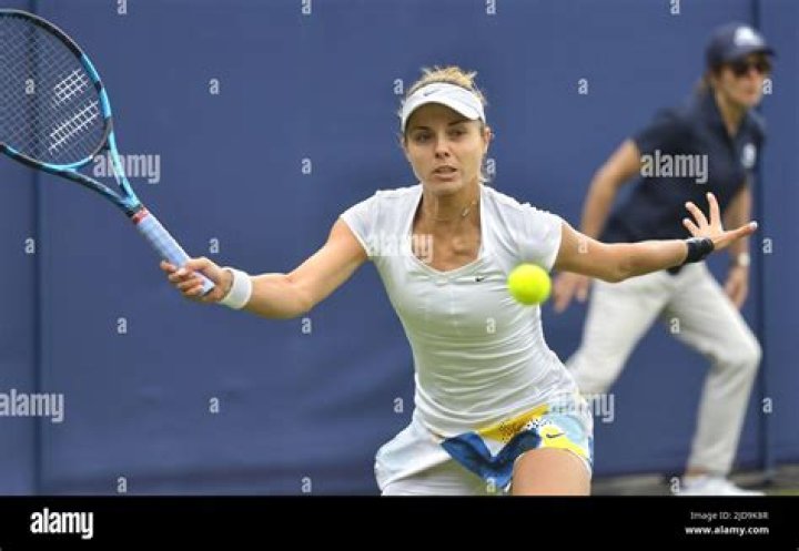 Viktoriya Tomova at the 2022 French Open