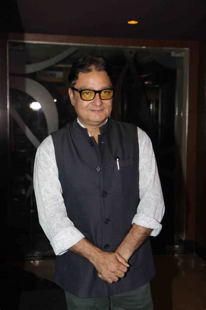 Vinay Pathak on the sets of his bengali film in 2019