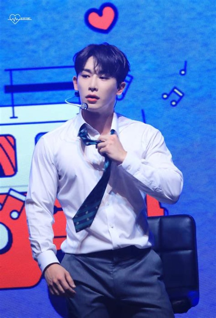 Wonho at a fan meet in May 2016
