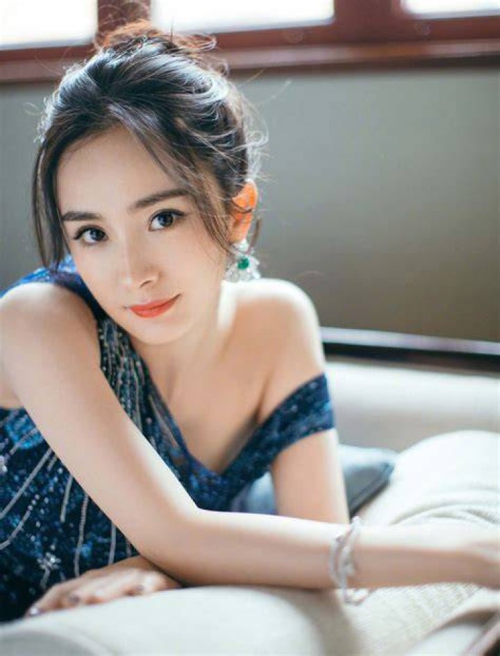 Yang Mi in an Instagram selfie in September 2016