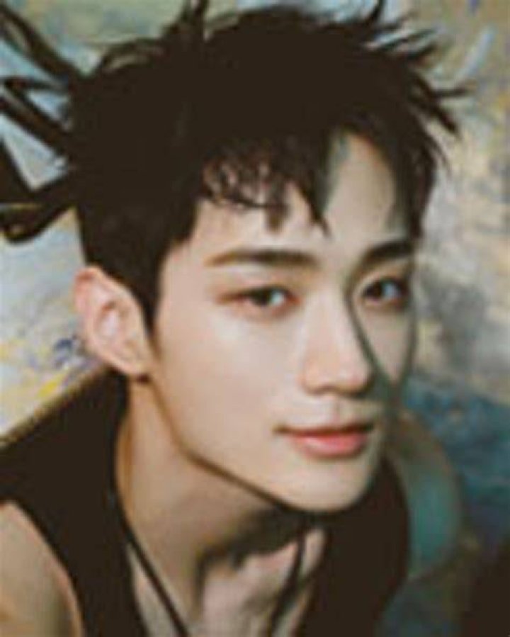Yongseung as seen in a selfie that was uploaded to Instagram in 2020