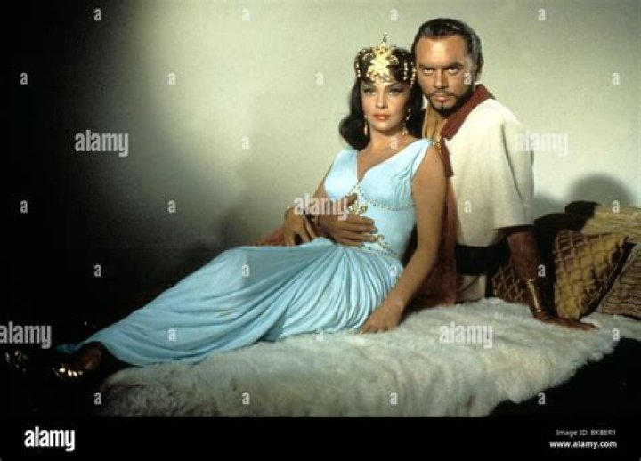 Yul Brynner and Gina Lollobrigida in 'Solomon and Sheba' (1959)