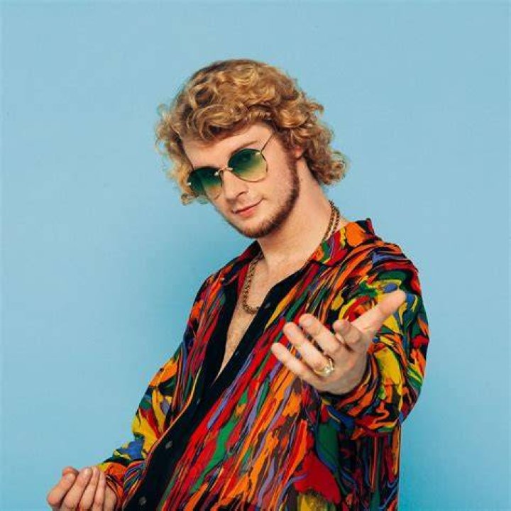 Yung Gravy and music artist Almondmilkhunni in a picture that was taken in January 2020