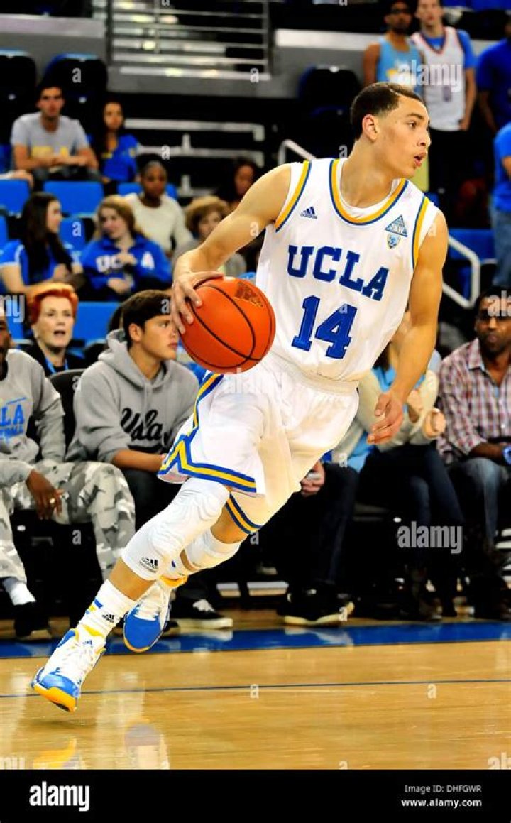 Zach Lavine of UCLA Bruins against Stanford Cardinal on January 23, 2014