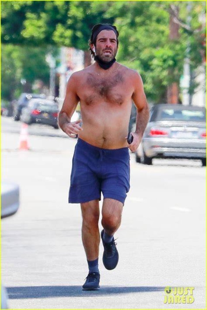 Zachary Quinto shirtless