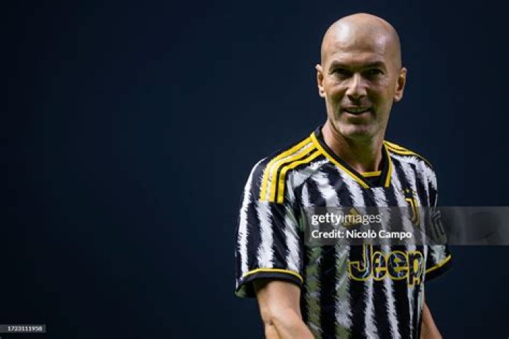 Zinedine Zidane looks during the UEFA Champions League Final match between Real Madrid and Atletico Madrid on May 28, 2016 in Milan
